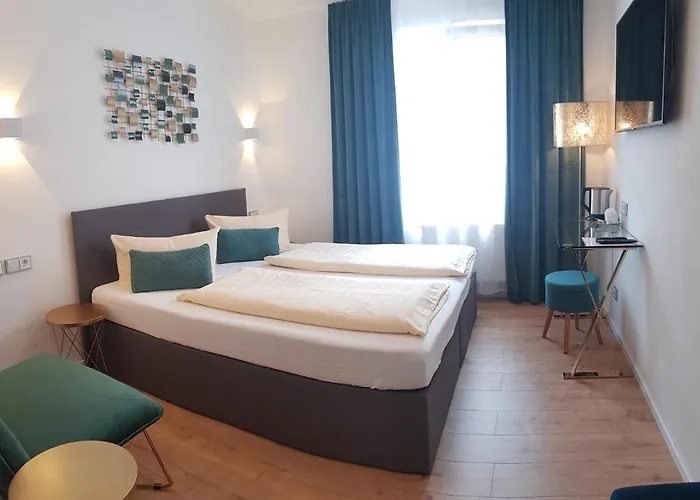 - West 3* Füssen